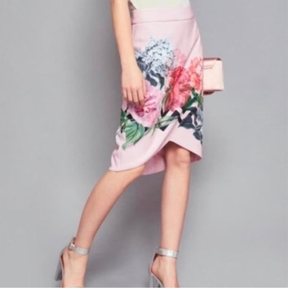 Ted Baker *NWT* Soella Pink Floral Pencil Skirt - Picture 2 of 10
